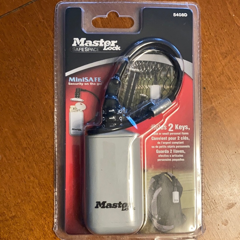 Master Lock Mini Safe